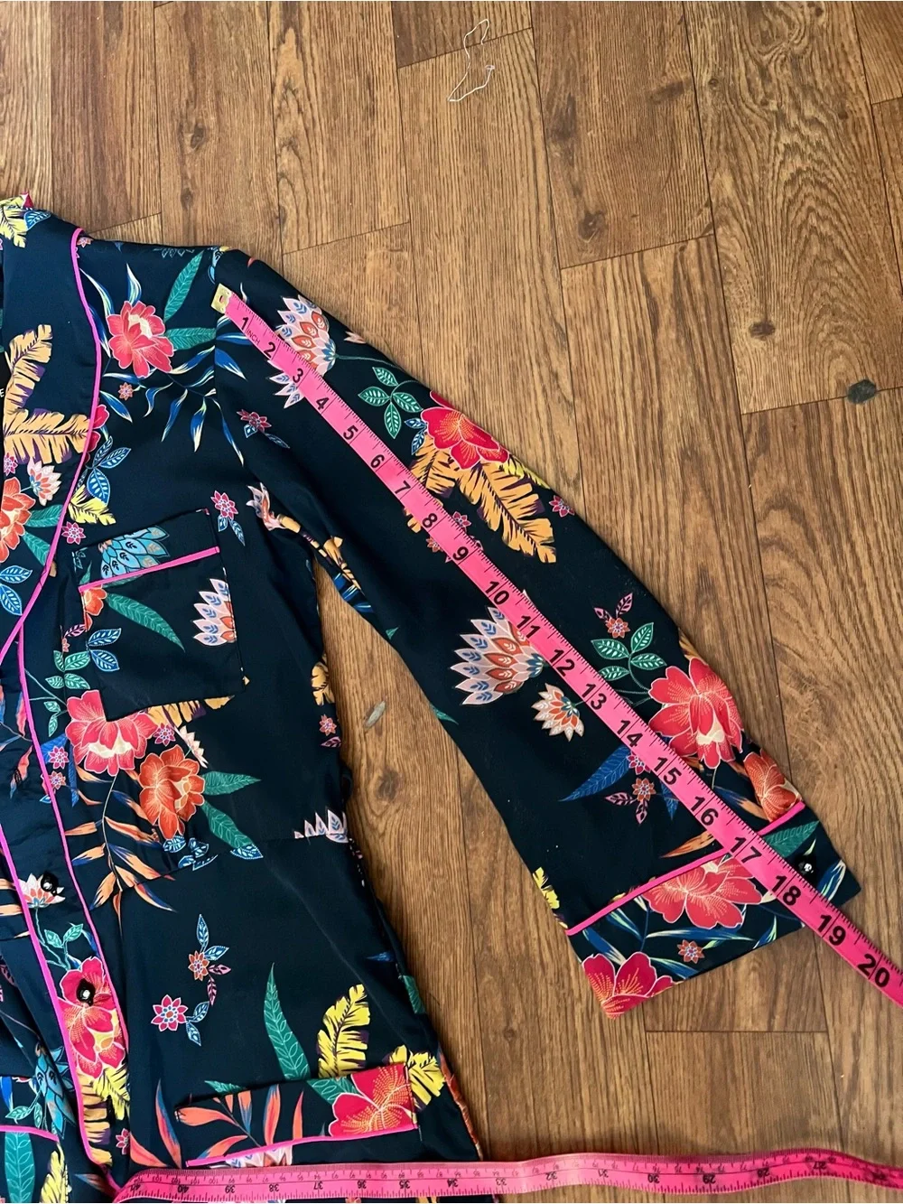 Le Superbe Floral Print V-Neck Jumpsuit Size 4